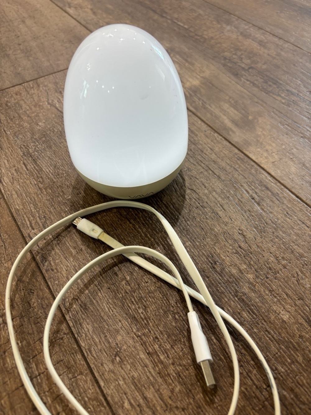 Soft White Egg-Shaped USB Night Light